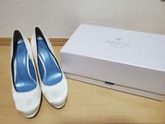 ベニル ウェディングシューズのサムネイル