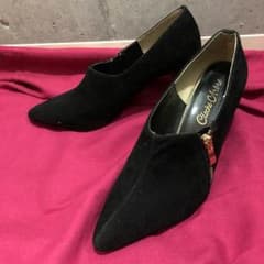 【美品】スェードパンプスのサムネイル