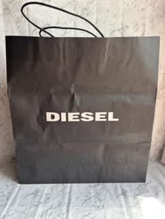 DIESEL ショッパー ギフトバッグ 紙袋 大サイズ 1枚 - メルカリ
