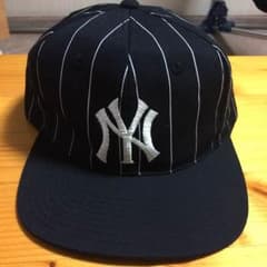 新品❗️ヤンキース キャップ スナップバック 黒のサムネイル