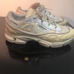 RAF SIMONS  ozweegoホワイトのサムネイル