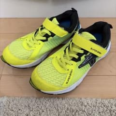 【中古品】SUPER DASH キッズスニーカー イエロー 22.5cmのサムネイル