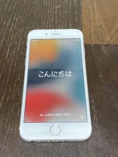 Apple iPhone 6s 32GB シルバーのサムネイル