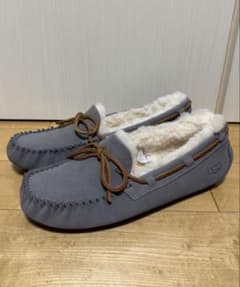 UGG グレー モカシン DAKOTA ダコタ JPN25 新品未使用】UGG アグ ダコタ モカシン グレー 25cm - メルカリ