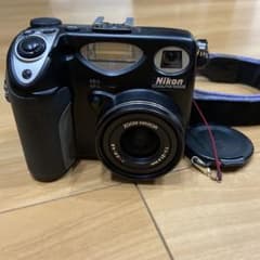 Nikon     COOLPIX 5000のサムネイル