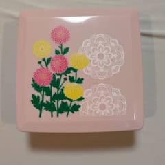 草花木果 特製重ね箱 三段重のサムネイル