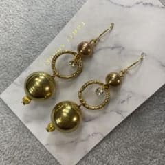 ①ゴールド 球体 リング シンプル ピアスのサムネイル