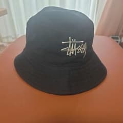 STUSSY ブラック バケットハット S/Mのサムネイル