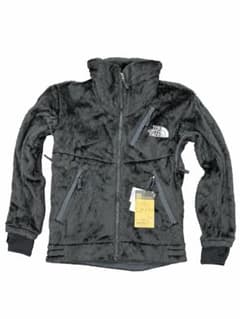 【新品タグ付】ノースフェイス アンタークティカバーサロフト 黒 Mのサムネイル