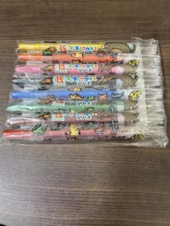 くるくる色鉛筆　おまえうまそうだな　恐竜のサムネイル