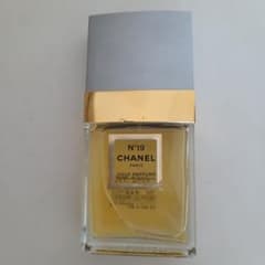 CHANEL N°19 ボディミストのサムネイル