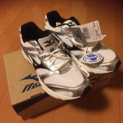 ミズノ シューズのサムネイル