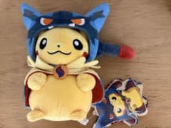 ポケモンセンター メガルカリオのポンチョを着たピカチュウ ぬいぐるみ タグ付き