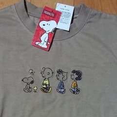 ２３時まで８９９円！新品！スヌーピーTシャツ★１４０のサムネイル