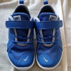美品☆NIKE ナイキ　キッズ　16センチのサムネイル