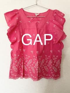 【GAP】ほぼ未使用 レース 袖なし シャツのサムネイル