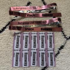Aぇ! group LIVE TOUR 2026 Runway 銀テープ 落下物 - メルカリ