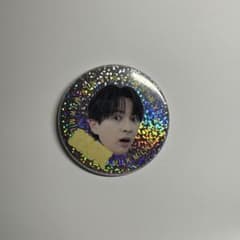 M!LK のぞいてみるく？展 吉田仁人 缶バッジ - メルカリ