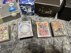 デュエルマスターズ 引退品 4デッキ+大量カードセット まとめ売りのサムネイル