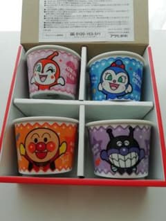 ☆新品　未使用☆アンパンマン　アイスクリームカップセットのサムネイル
