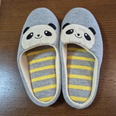 ニトリ パンダ キッズ ルームシューズ スリッパのサムネイル