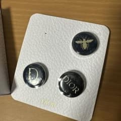 DIOR ピンバッジ 3点セット - 4