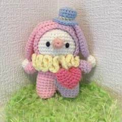あみぐるみ 道化師 大きいピエロのぬいぐるみ ピエロ 道化師 あみぐるみ ぬいぐるみ ハンドメイド - メルカリ