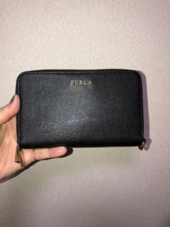 〓FURLA 長財布 国内未発売 ブラック〓のサムネイル