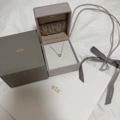 ete ナチュラルストーンフラワーネックレスのサムネイル