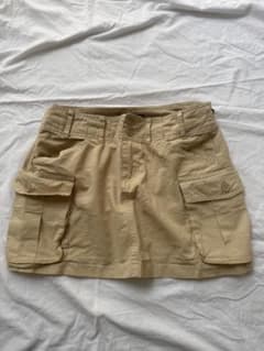 BRANDY MELVILLE ベージュミニスカートのサムネイル
