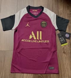 新品/未使用/子供140ジュニアNIKEパリサンジェルマンプラシャツTシャツ