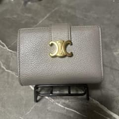 Celine グレー 三つ折り財布のサムネイル