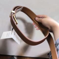 ZARA ブラウン ベルト ゴールドバックルのサムネイル