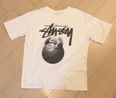 Stussy ロゴ入り ホワイト Tシャツのサムネイル