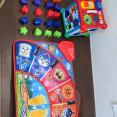 アンパンマンリトミックマットと、パズルボックスのサムネイル