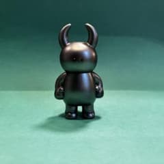 ウアモウ UAMOU クラシックウアモウ ガンメタル ソフビ フィギュア