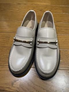 ローファーのサムネイル