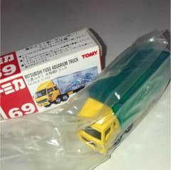絶版トミカ三菱ふそう水族館トラックのサムネイル