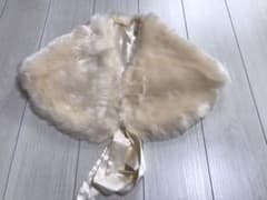 ファーボレロ　クリーム色のサムネイル