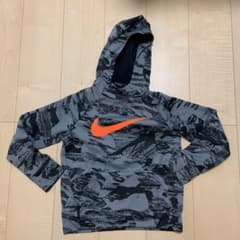 NIKE ナイキ パーカー130㎝のサムネイル
