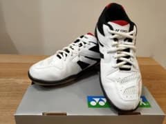 [NAN様専用]【値下げ】YONEX ヨネックス バドミントンシューズのサムネイル