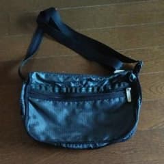 LeSportsac　ショルダーバックのサムネイル