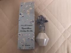 ジルスチュアート クリスタルブルーム 香水のサムネイル