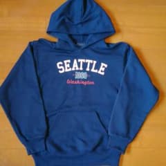 mirimama870さん専用★B&E SPORTWEAR パーカーのサムネイル