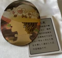山田玲子 近代蒔絵 ブローチ 黒蝶貝 - メルカリ