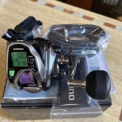 SHIMANO フォースマスター800 電動リール 手持ち用バッテリー付き SHIMANO フォースマスター800 電動リール 手持ち用バッテリー付き