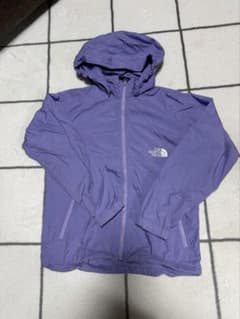 THE NORTH FACE ジャケット　140のサムネイル
