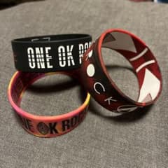【希少！】ONE OK ROCK 海外公演 ラバーバンド 5本セット Amazon.co.jp: ONE OK ROCK ワンオク ラバーバンド ラババン