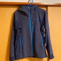 パタゴニア　アズハイブリッドフーディ　xsサイズのサムネイル