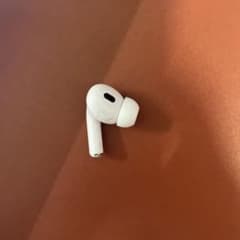 AirPods Pro 2世代 片耳 L 片方 左耳　値下げ⭕️のサムネイル